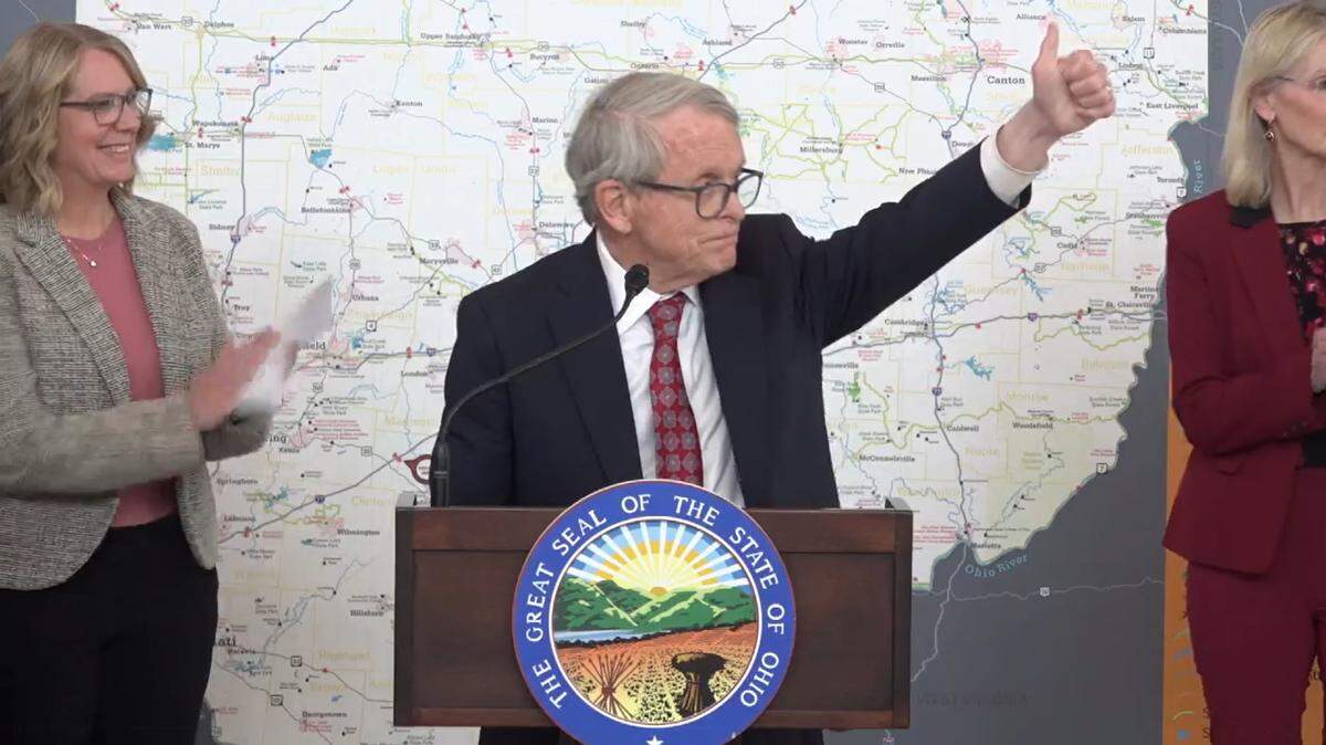 Gov. Mike DeWine celebrated the completion of the state’s first universal changing station at the I -71 northbound rest area in Fayette County.