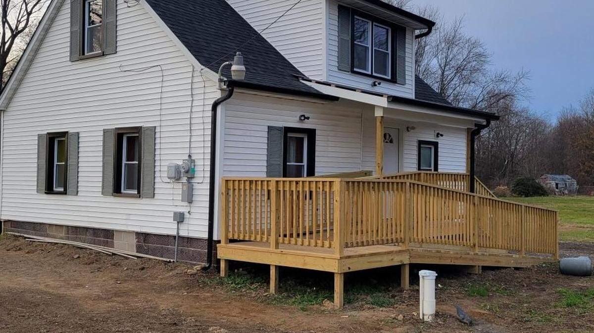 The Braceville African American Heritage Museum is opening Sept. 27, commemorating notable figures and athletes from Braceville including boxing legend Randy Stephens, as well as nationally recognized barbecue sauce expert/award-winning pit master Guy Hughes.