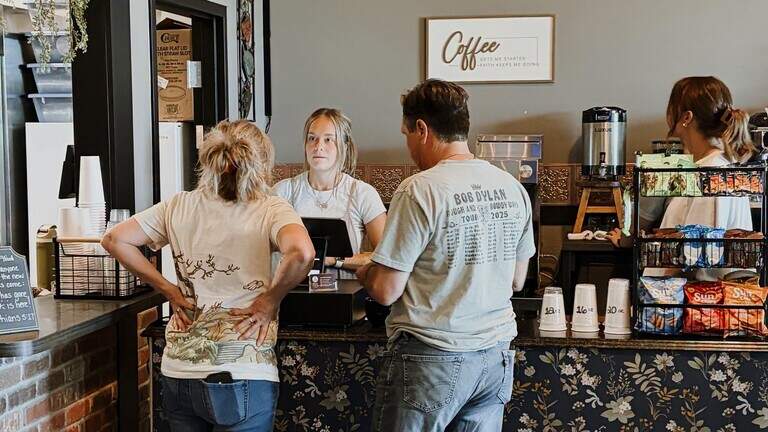 Mahoning Valley business owner starts Prayer Wall, uplifts community