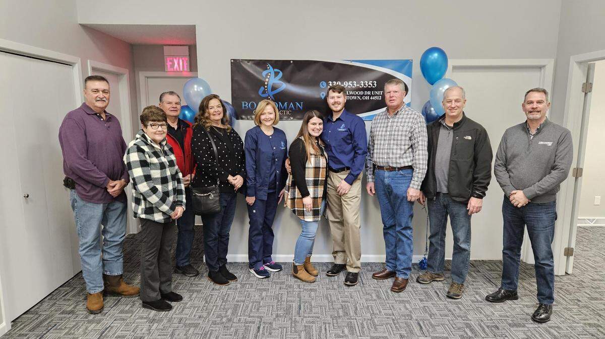 Dr. Braatz celebrated the grand opening of Boardman Chiropractic Feb. 2 with family members and the Youngstown/Warren Regional Chamber.