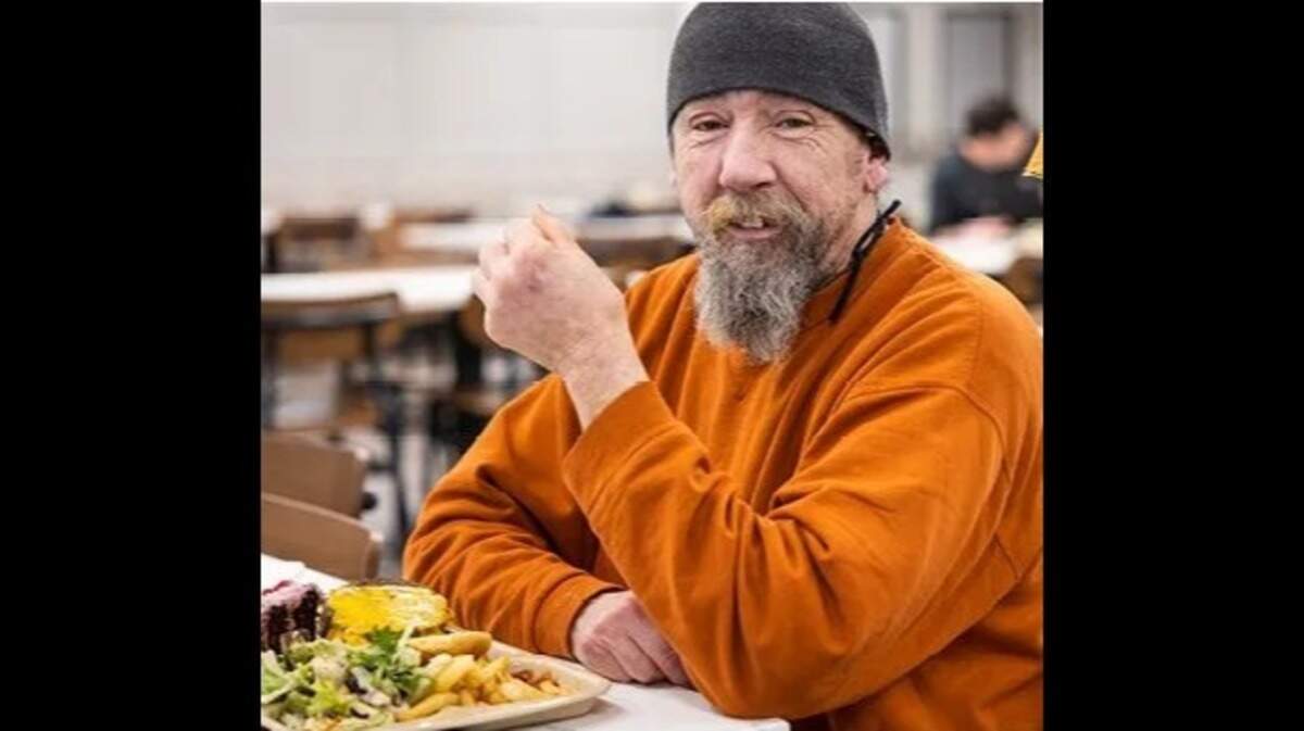Everyone is welcome around the Thanksgiving dinner table at Rescue Mission of Mahoning Valley in Youngstown, and they’re planning on serving over six thousand meals to community members. 