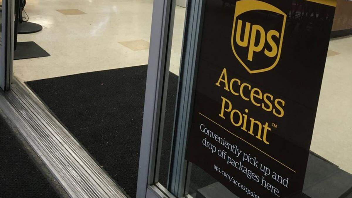 Use the UPS Access Point locator to find a place to pick up or drop off a package.