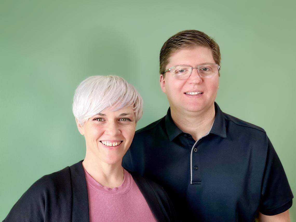 (left to right) Dr. Rachael O’Connell and Dr. Ted Suzelis at Ohio Naturopathic Wellness Center. 