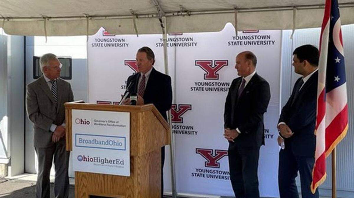 Lt. Gov. Jon Husted (center) delivers an address on the state’s Broadband and 5G Sector Partnership Grant as well as new telecommunications workforce readiness programs at Youngstown State University in 2021.