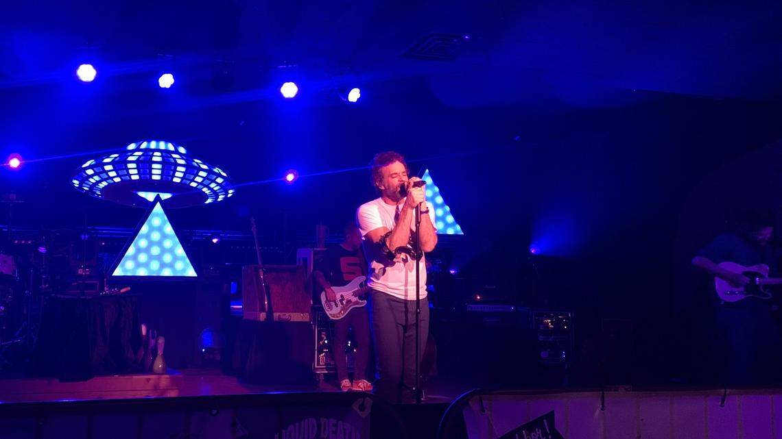 Carbon Leaf performed at 7 p.m. on April 12 at Westside Bowl, drawing a crowd ready to be transported by frontman Barry Privett’s hypnotic vocals.