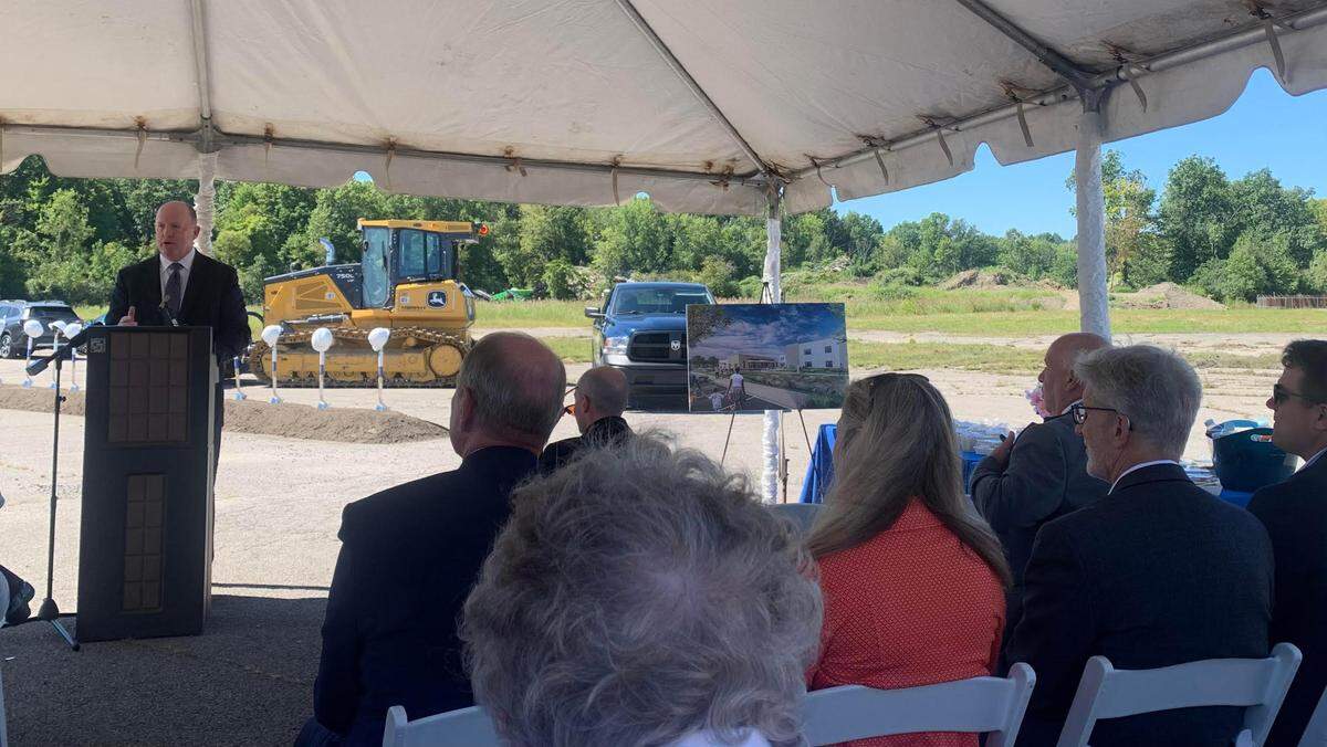 Dr. John Luellen, Mercy Health market president in Youngstown and Lorain, welcomed community members to the groundbreaking of the future Mercy Health Rehabilitation Hospital.&nbsp;