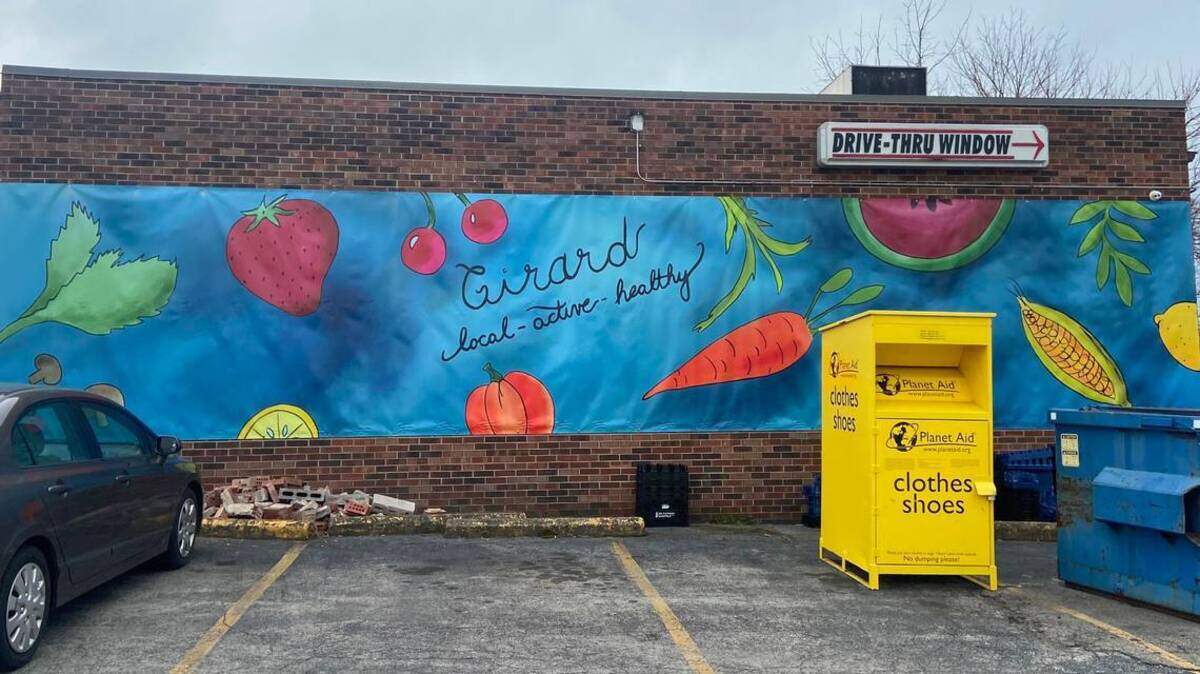 Trumbull Neighborhood Partnership’s healthy eating mural in Girard