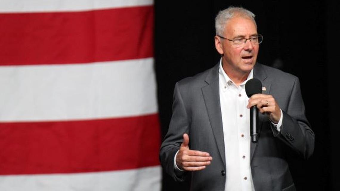 Lordstown Motors CEO Steve Burns speaks Thursday during the unveiling of the company’s new all-electric Endurance pickup truck at the Lordstown plant. (William D. Lewis | Mahoning Matters)