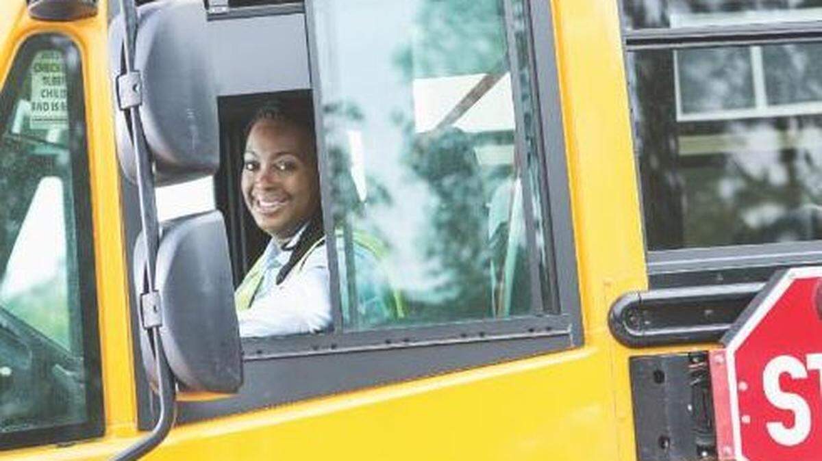 Youngstown City Schools hosts bus driver hiring fair