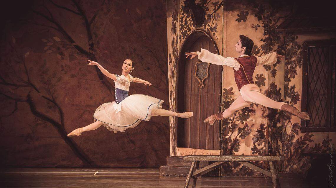 Grand Kyiv Ballet