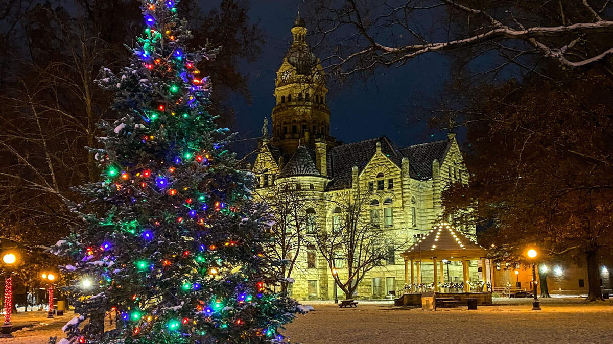 Here are several events and festivals for the holidays, including pop-up bars, concerts, light displays and celebrations in the Mahoning Valley region starting Dec. 5.