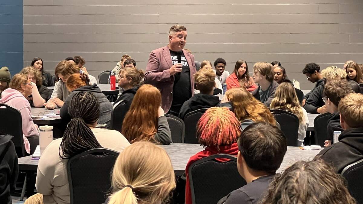 Mahoning Valley high school students unite for transformative anti-hate program.
