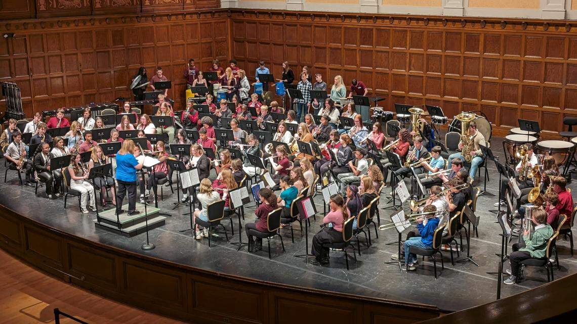 The seventh and eighth grade concert bands from Liberty and Hubbard School Districts performed a combined “exchange” concert on Tuesday at Stambaugh Auditorium.