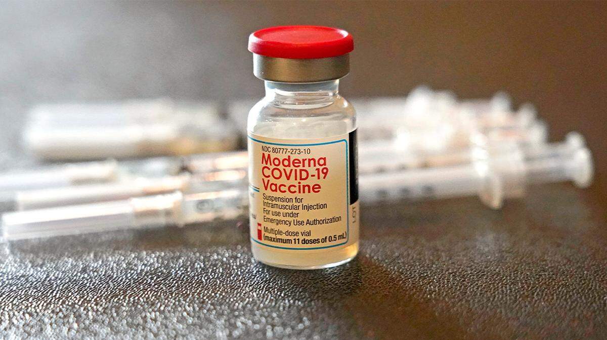 South Carolina reported more than 10,000 COVID-19 cases and 14 coronavirus-related deaths Thursday, Jan. 13, as the omicron variant spreads. 52% of residents are vaccinated.