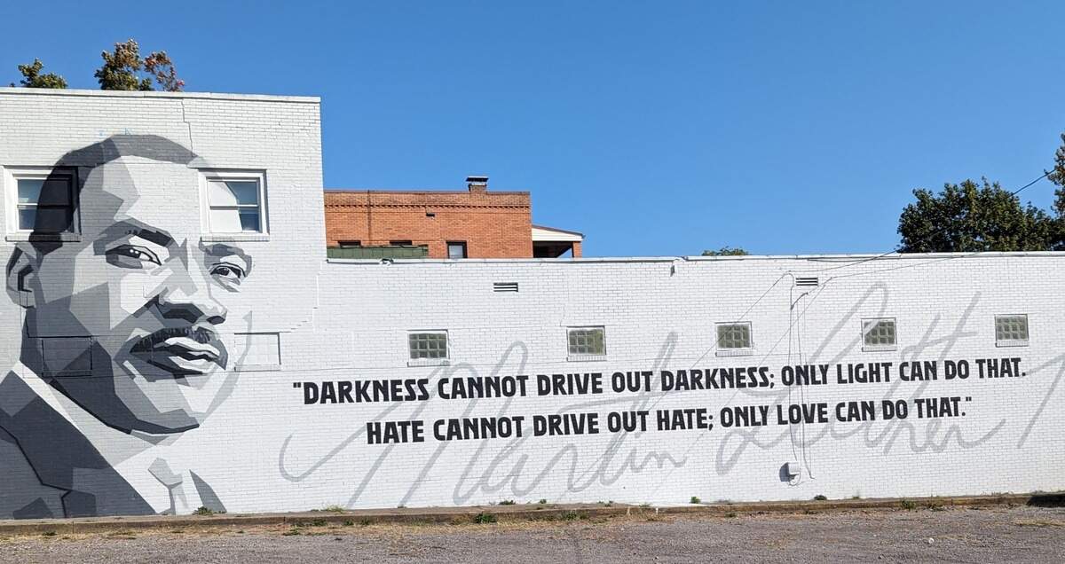Youngstown native Lou Venneri is on a mission to document every outdoor mural in the area and share his passion for the arts with his community.