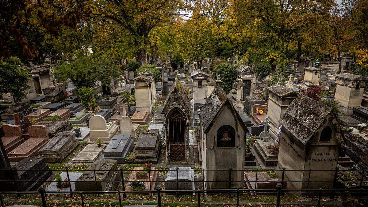 Poll Reveals the 3 scariest graveyards in Ohio, top 10 in country.