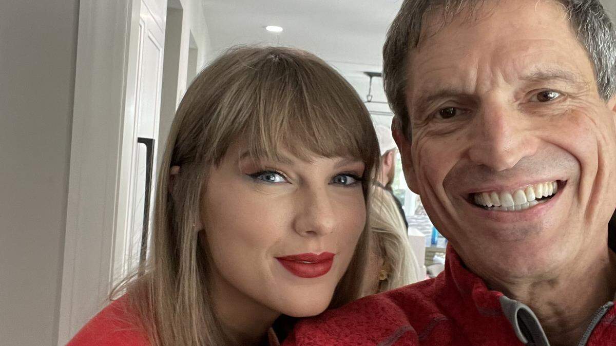 Taylor Swift and Bernie Kosar