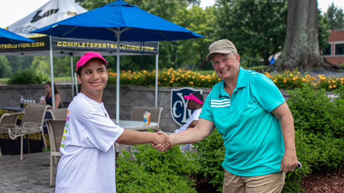 Gateways to Better Living Hosts Successful 18th Annual Benefit Golf Outing