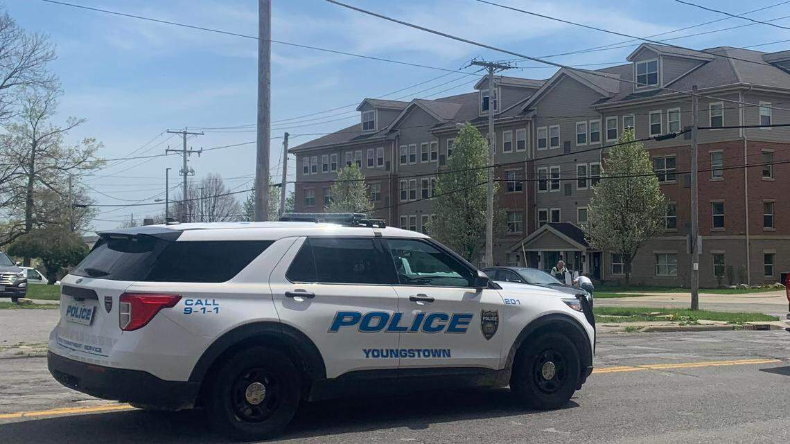 Man arrested after police report they found him with drugs on stolen moped in Youngstown