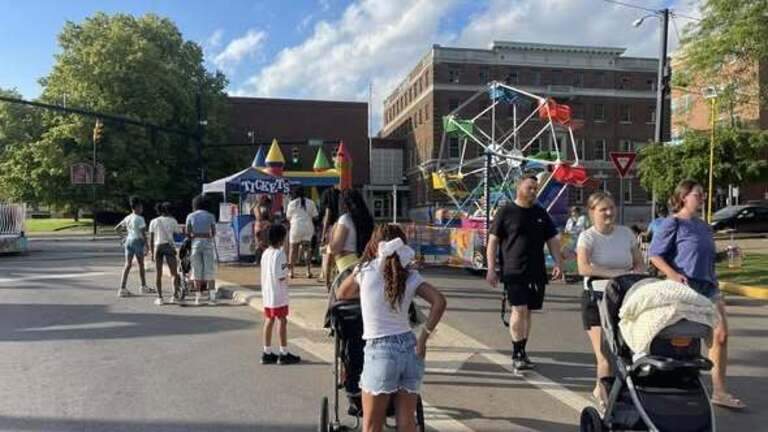 Owners of Columbiana traveling carnival company celebrating ten years of fun