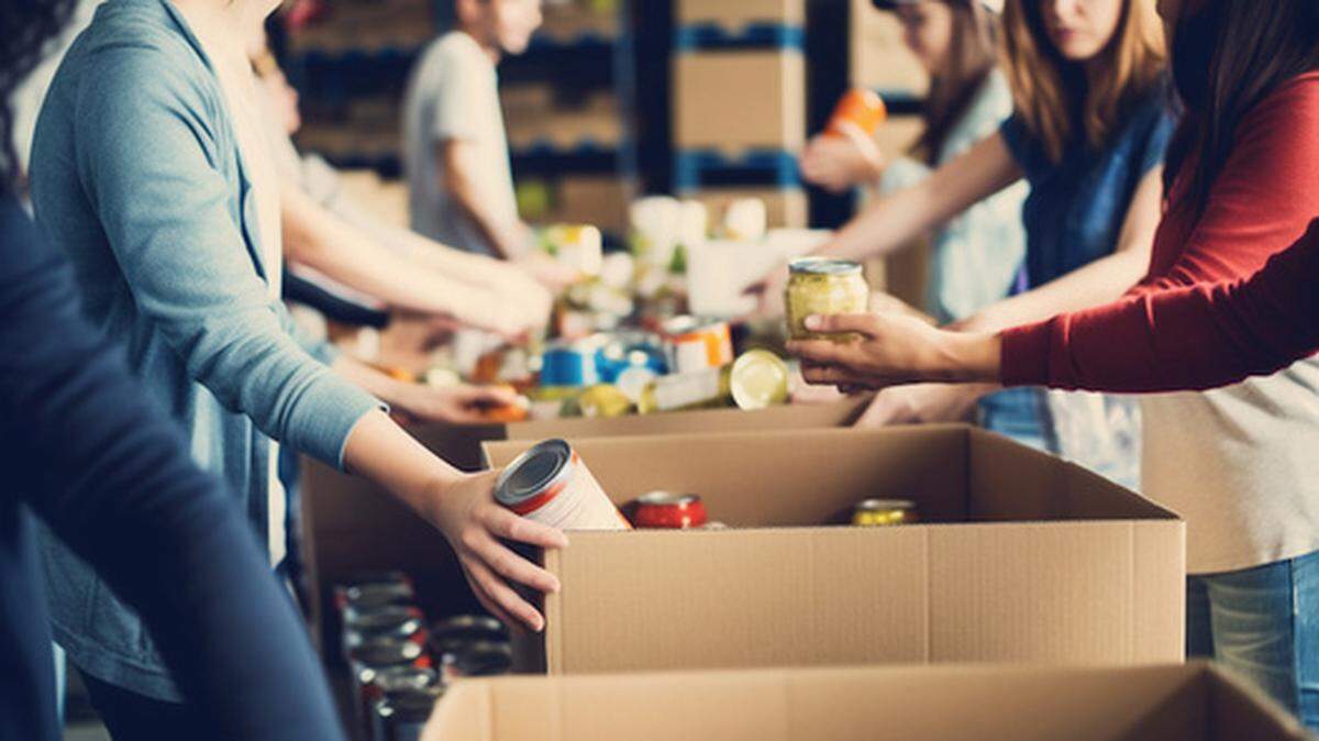 Chief program officer April Alexander has seen countless people struggle to feed their families at Heart Reach Neighborhood Ministries in Youngstown.