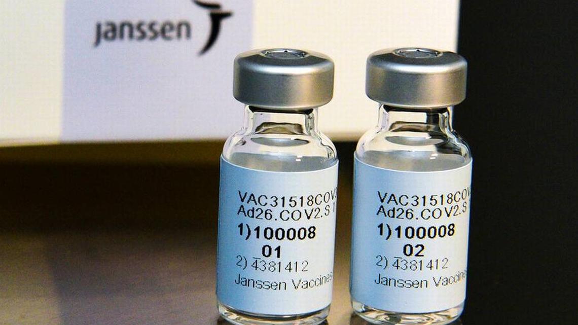 A U.S. Food and Drug Administration advisory committee on Feb. 26 recommended the Johnson & Johnson coronavirus vaccine for emergency use authorization after reviewing and discussing the latest clinical trial data, deciding that the benefits outweigh the risks. (Cheryl Gerber | AP)