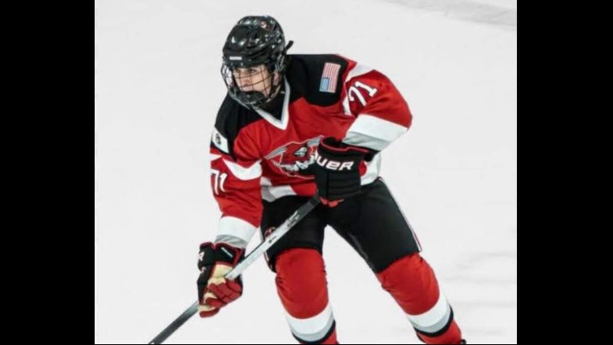 The Youngstown Phantoms signed defenseman Noah Drouin to a USHL Standard Player Development Agreement. The 2010-born McCordsville defenseman joins for 2027-28.