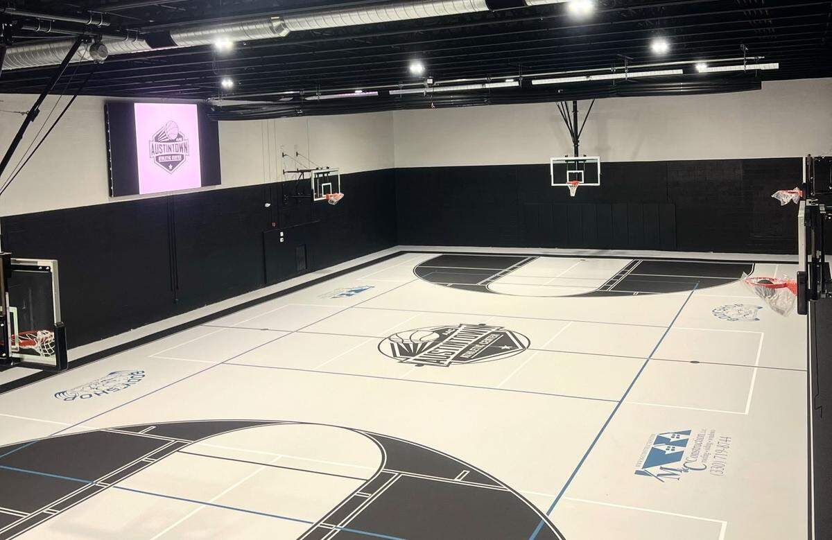 Bodyshop Total Fitness, owned by Mike Stanec and Kaitlin Stanec, opened its doors in late October and is ready to serve the community, according to Mike Stanec.&nbsp;
