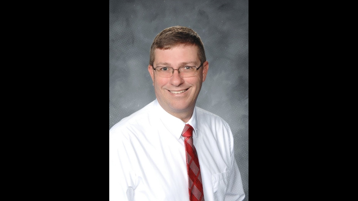 Warren City School Board of Education Superintendent/CEO Steve Chiaro is making the official recommendation to name Tim Porter the district’s new athletic director.